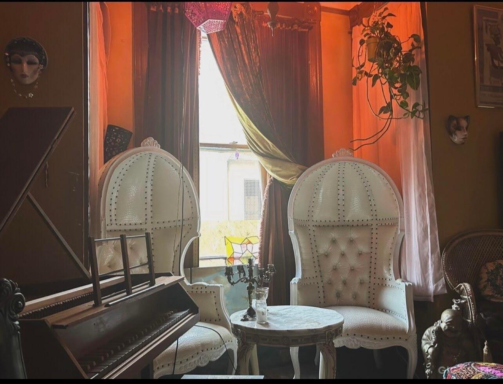Victorian Mansion (haunted) — photo 3