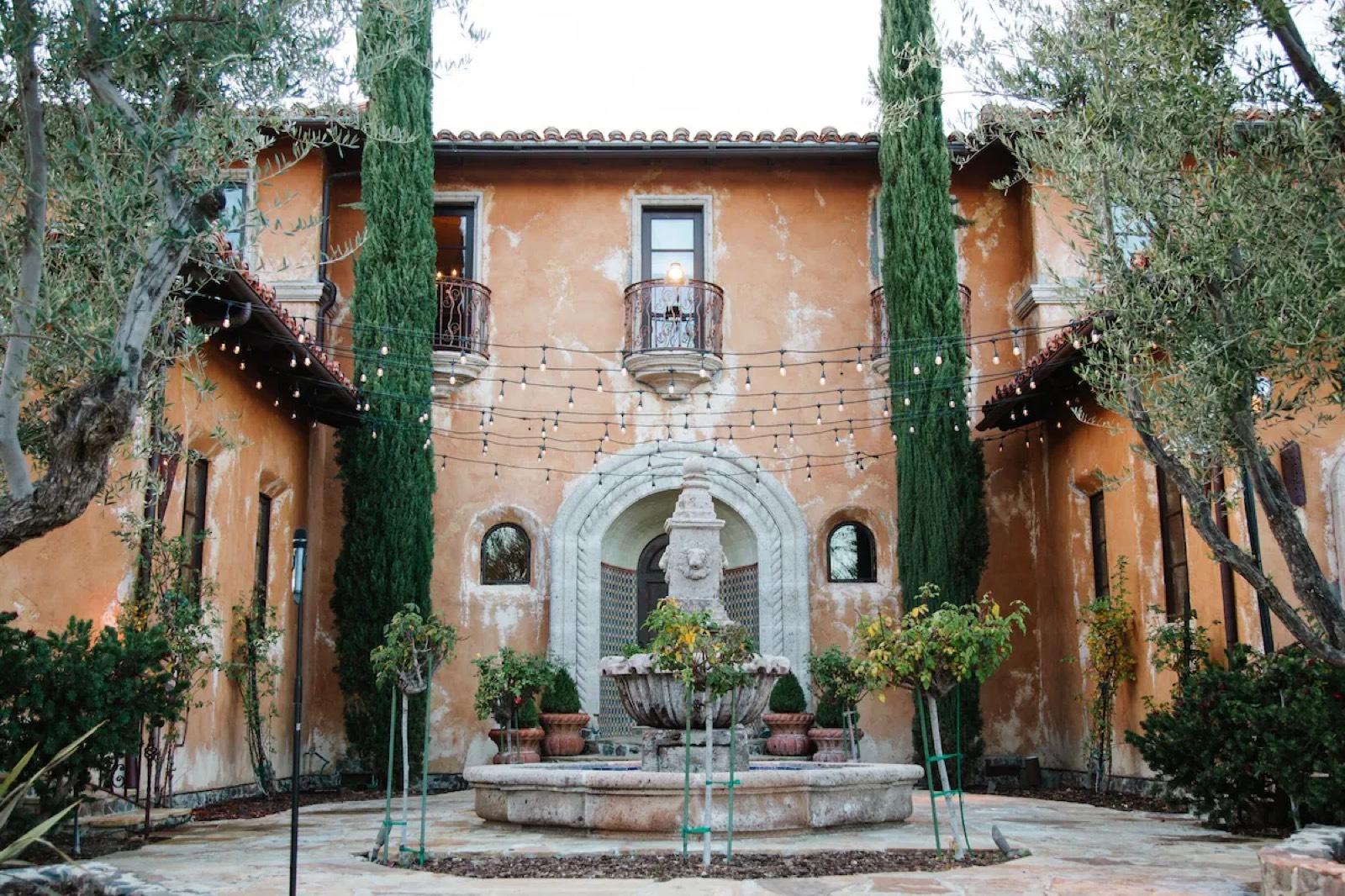 Villa Mansion in Thousand O — photo 5