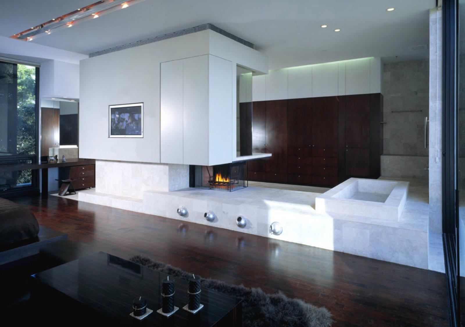 V's Architectural Stunner — photo 10