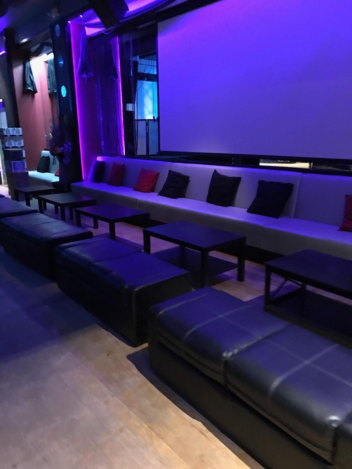 V's Vibrant Club — photo 12