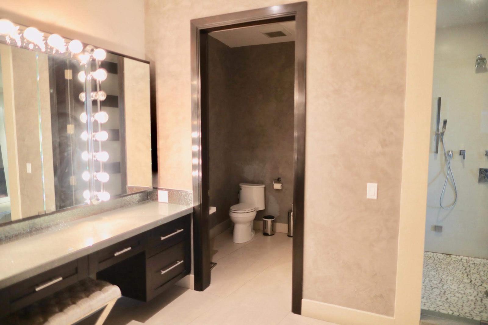 Weidlake House — photo 7