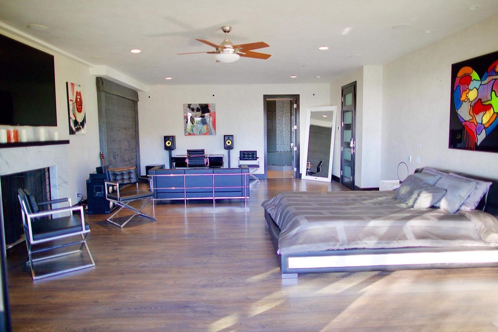 Weidlake House — photo 8