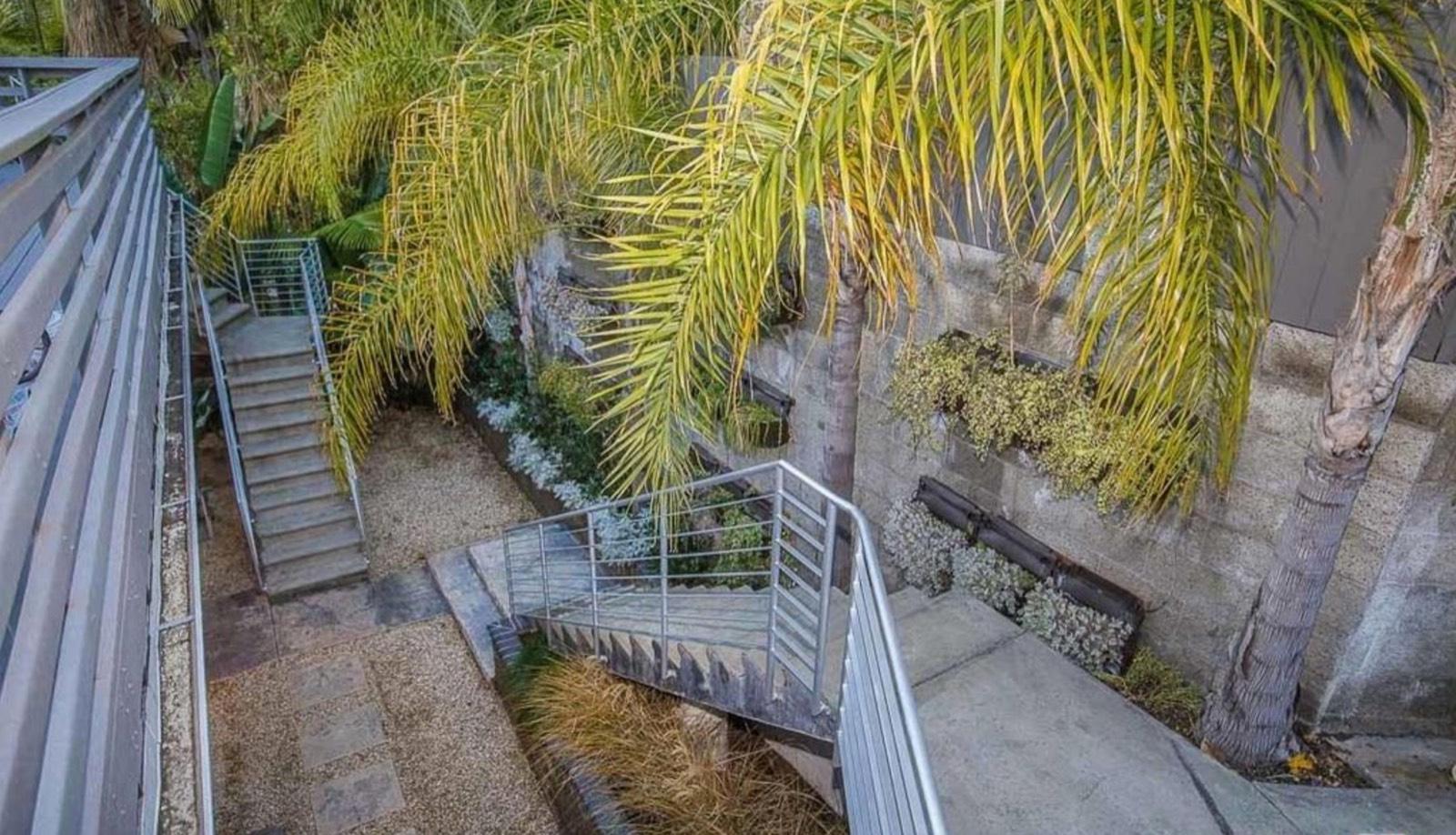 West Hollywood View House — photo 10