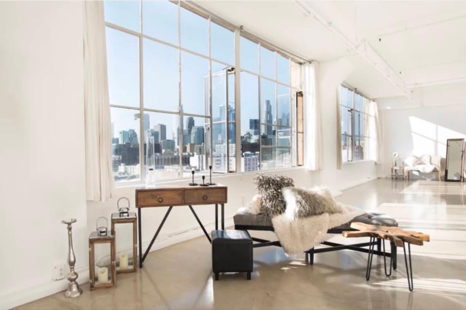 White chic loft — photo 1
