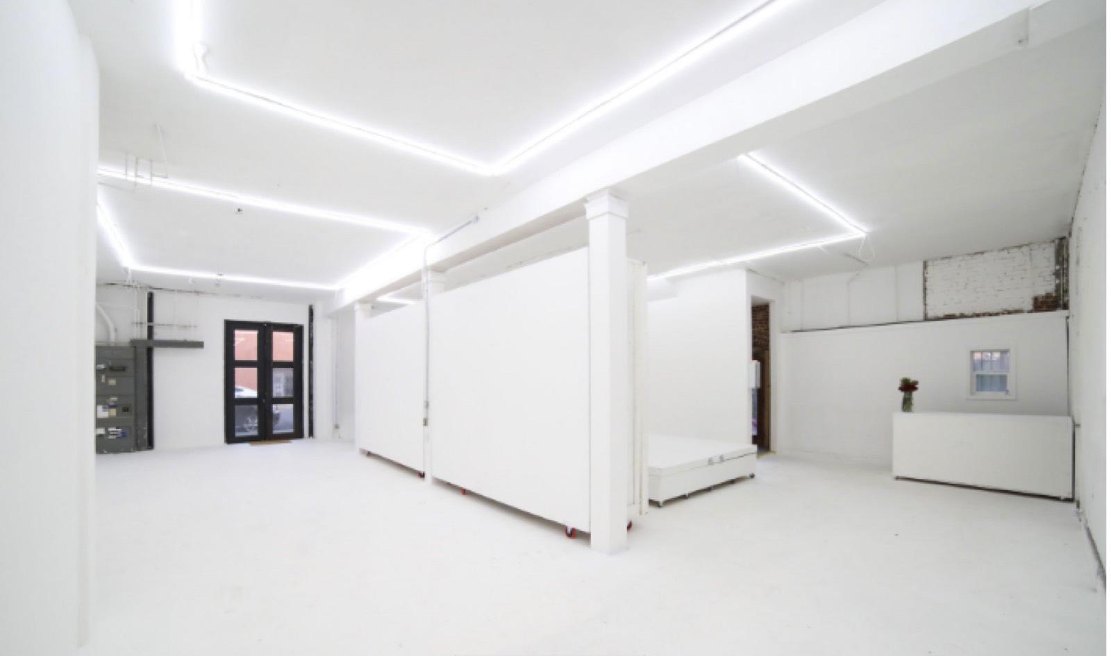 White Spacious Empty DTLA Gallery - Studio — photo 3