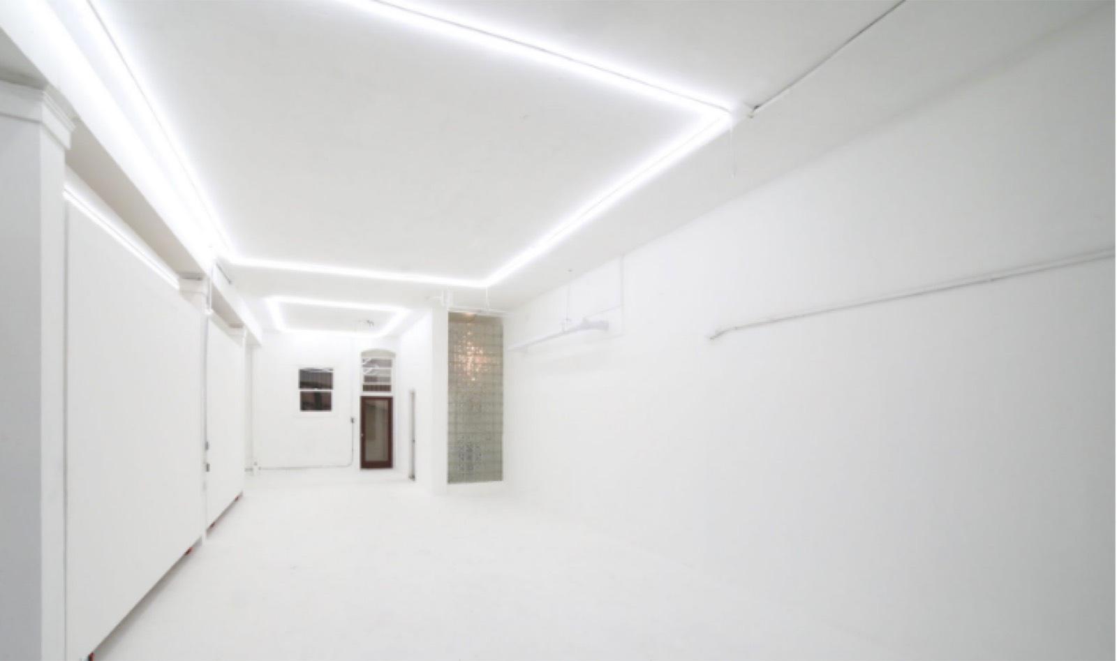 White Spacious Empty DTLA Gallery - Studio — photo 6