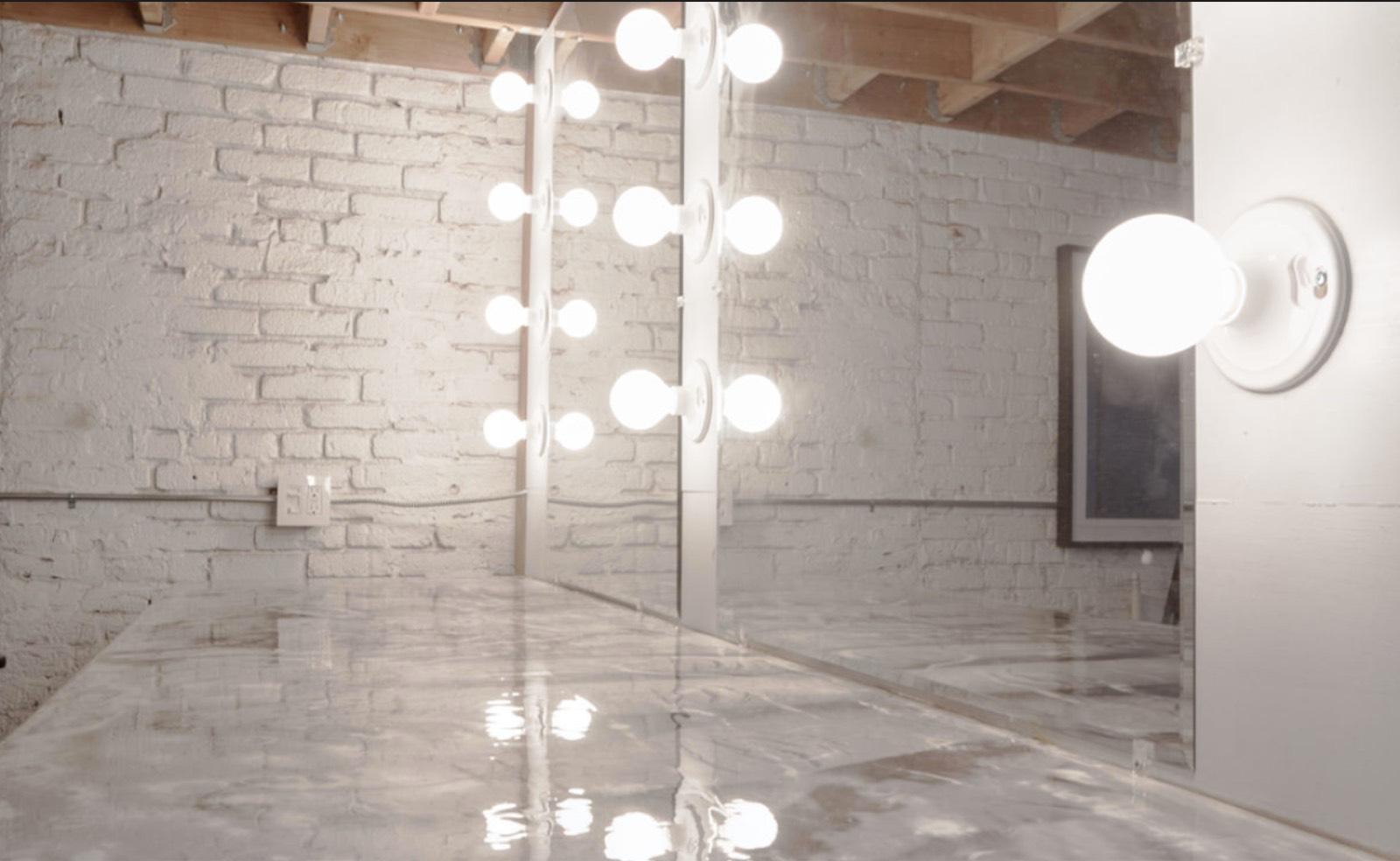 White Studio B — photo 5