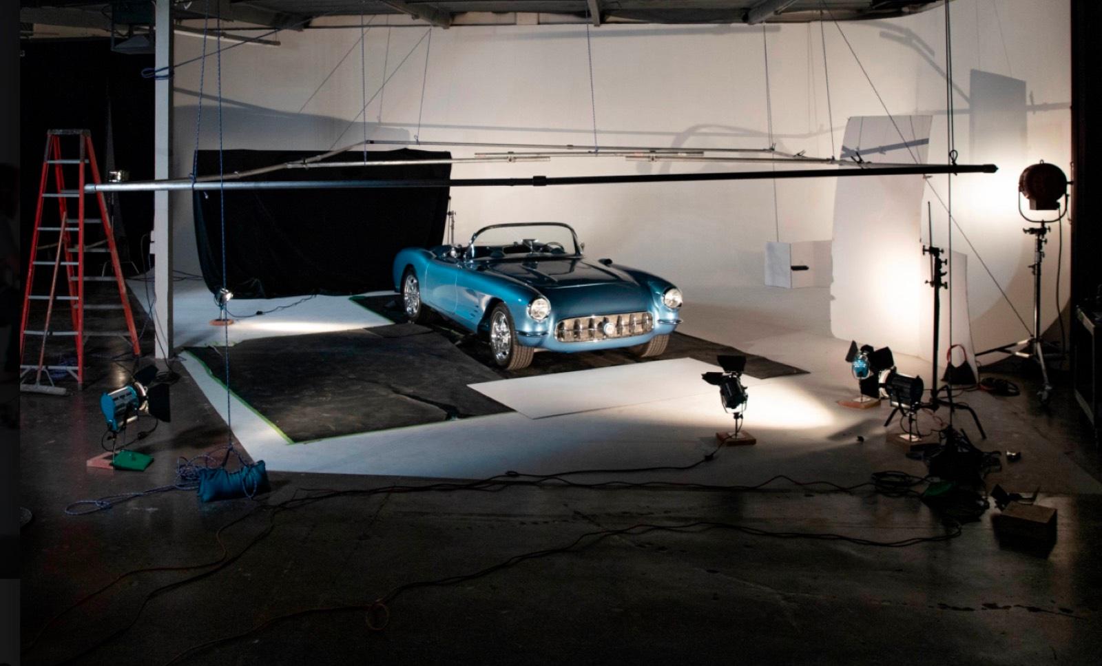 White Warehouse — photo 10