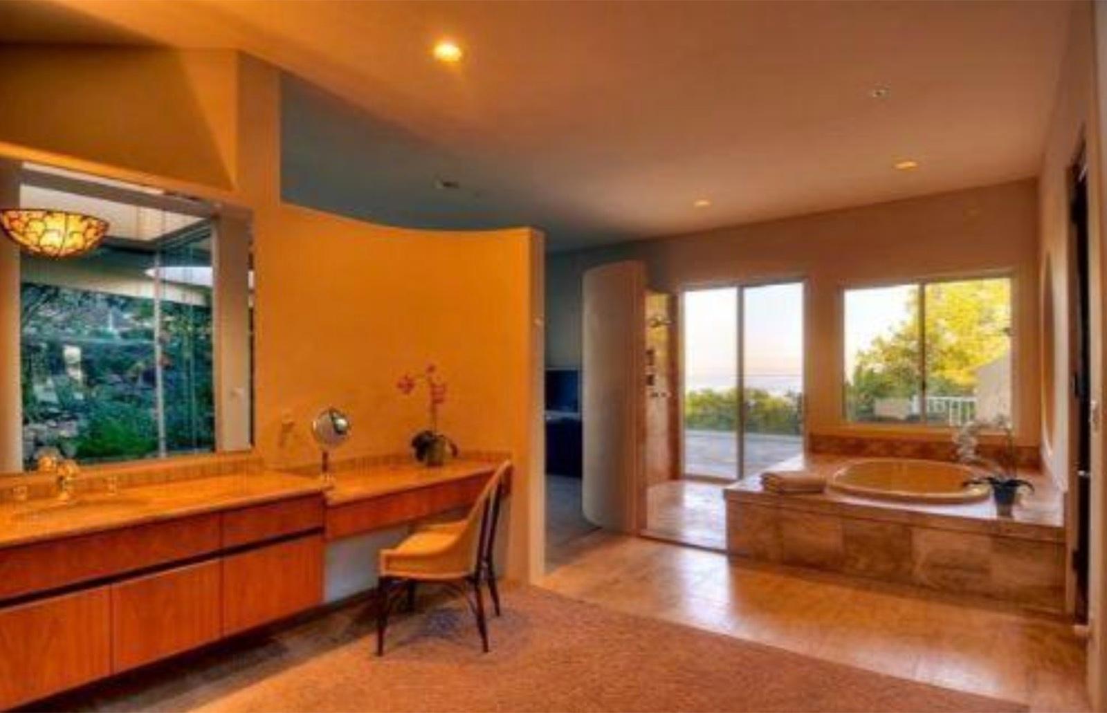 Whitewater Malibu House — photo 10