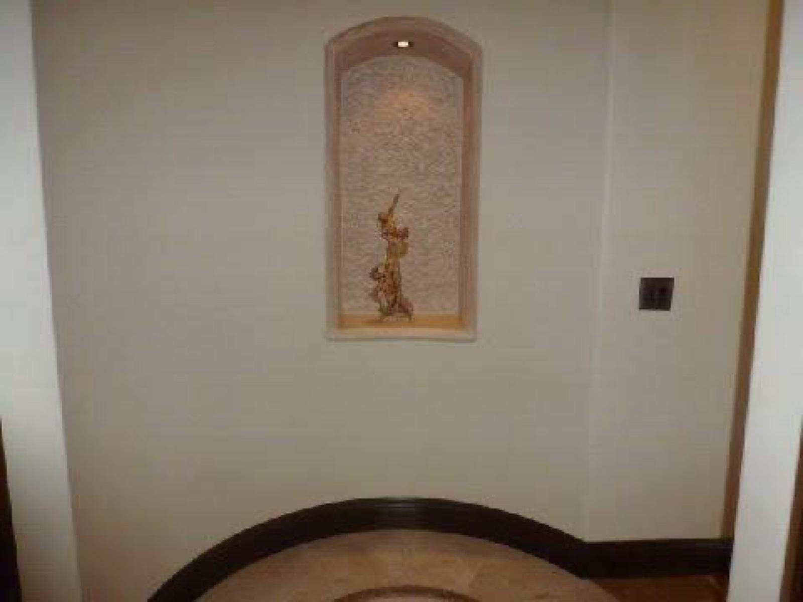 Woodland Hills House — photo 2