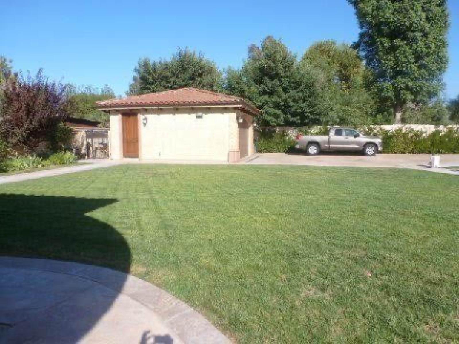 Woodland Hills House — photo 11