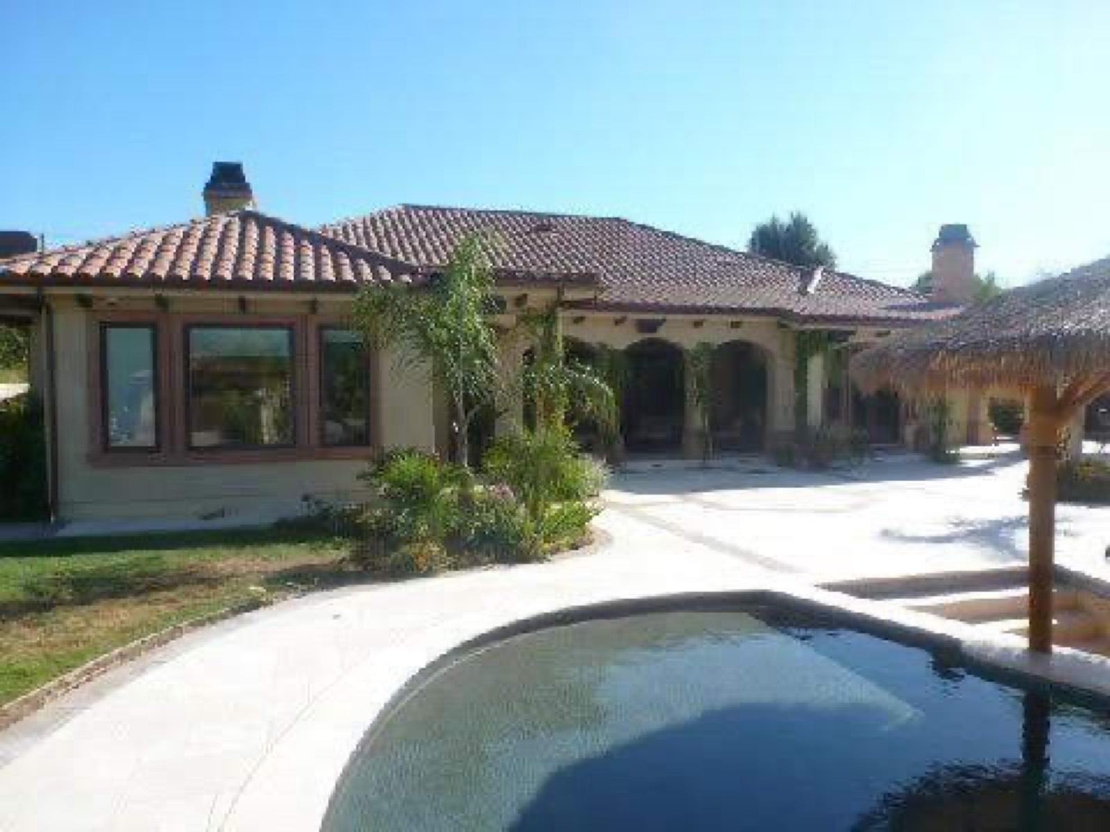 Woodland Hills House — photo 9