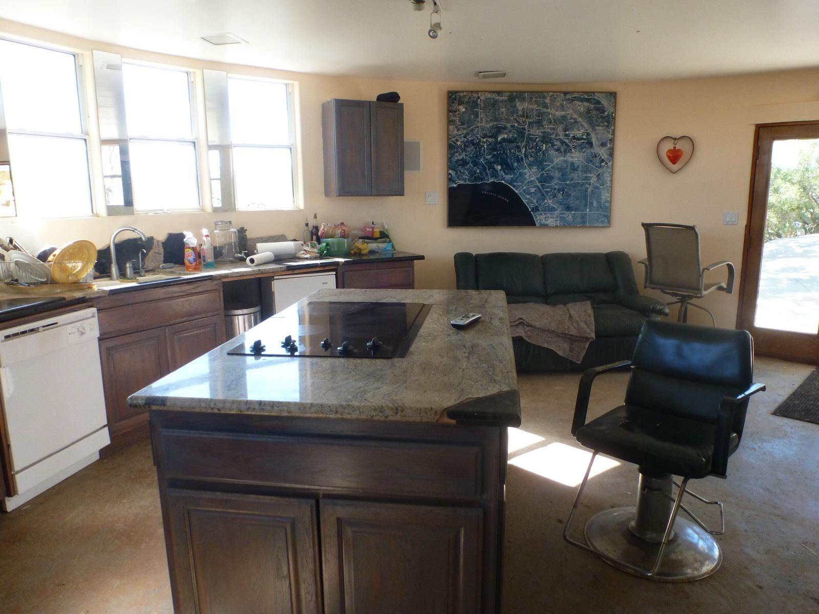 Woodland Hills Remote Ranch & Filming — photo 12