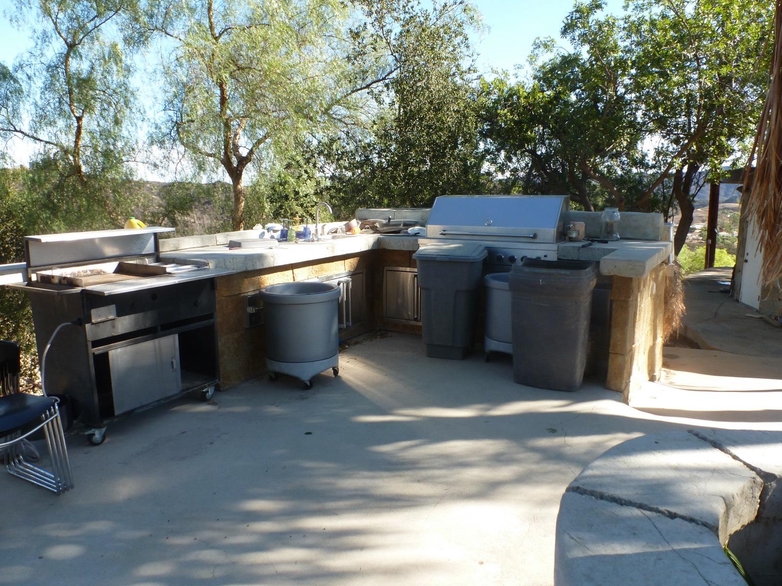 Woodland Hills Remote Ranch & Filming — photo 8