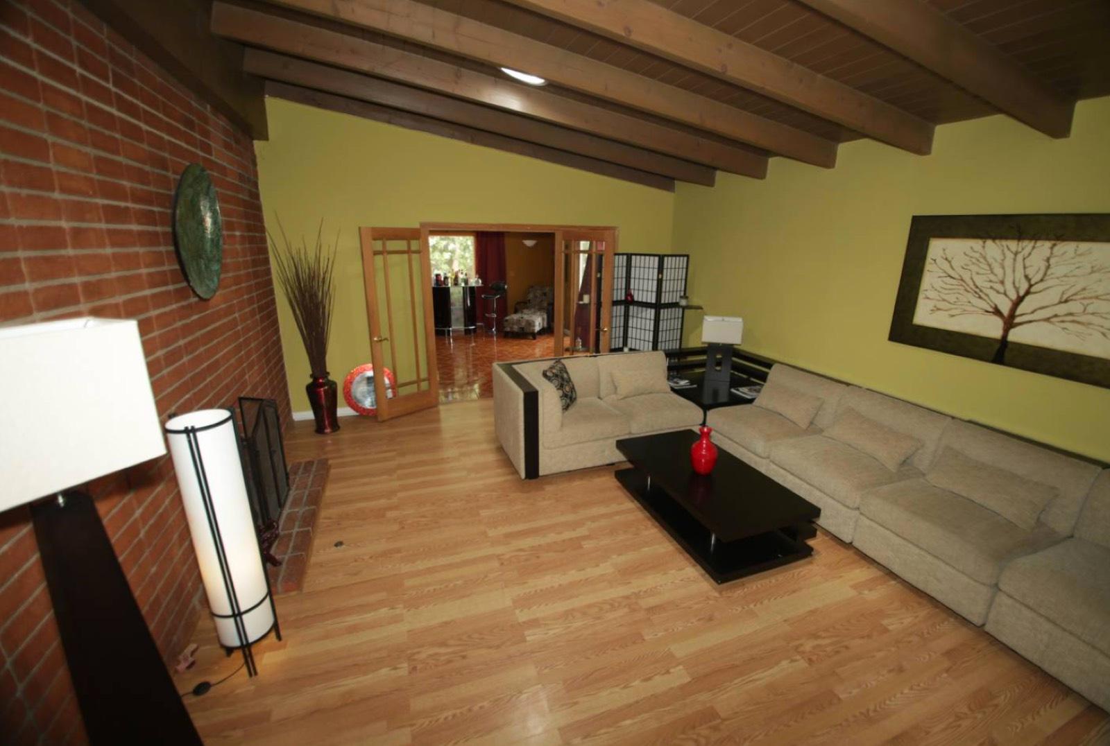 Woodlandhills Bungalow+Gameroom — photo 2