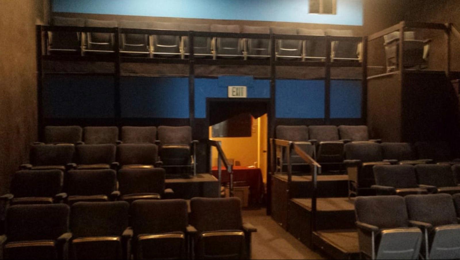 W's Theater — photo 6
