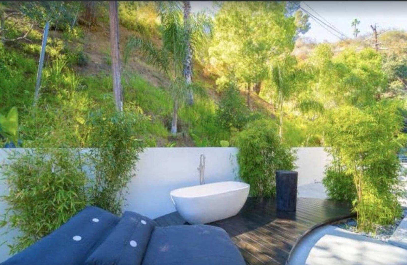 Y's Modern Mountain View — photo 1
