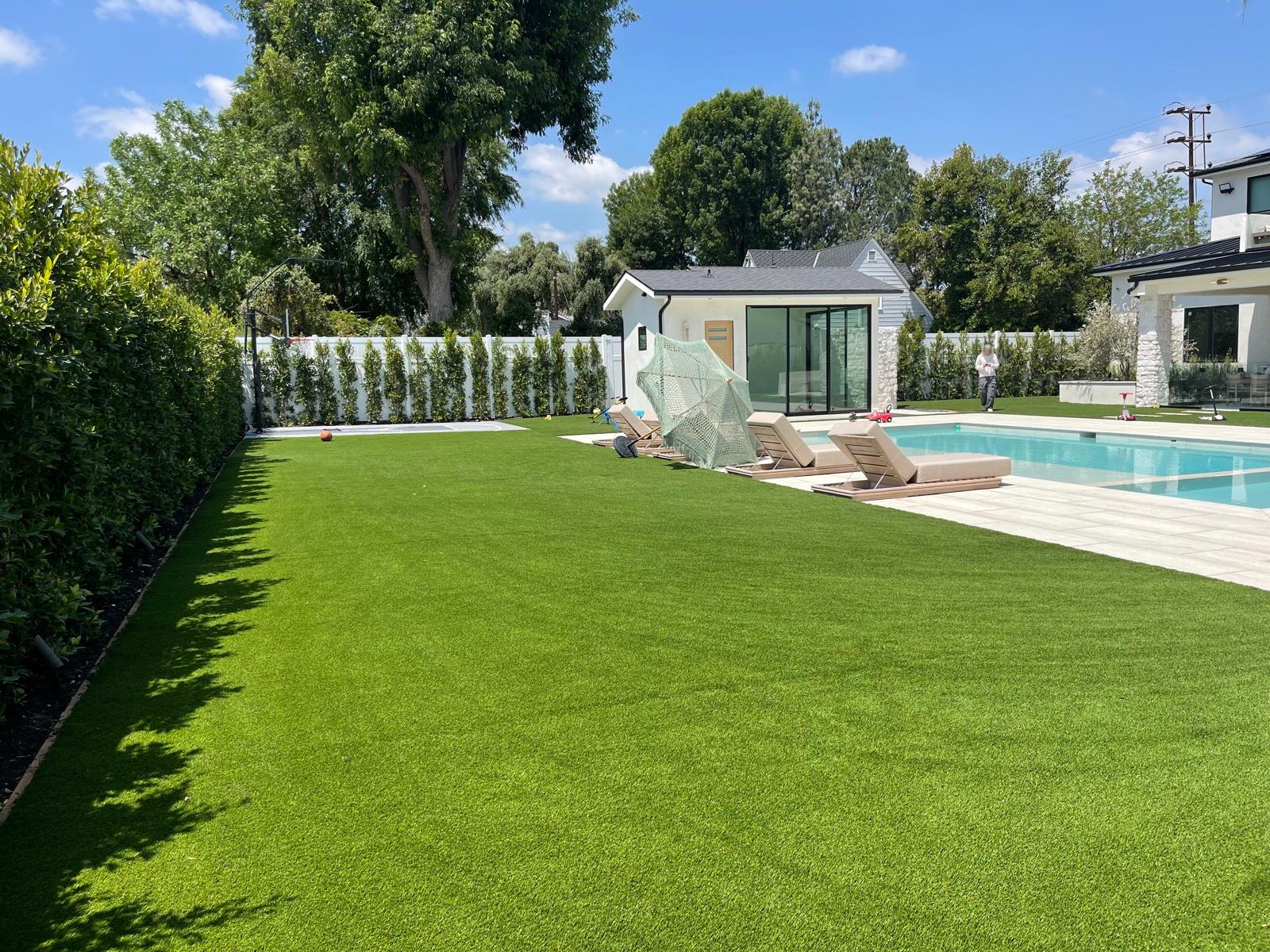 y’s mod mansion w large pool yard — photo 12