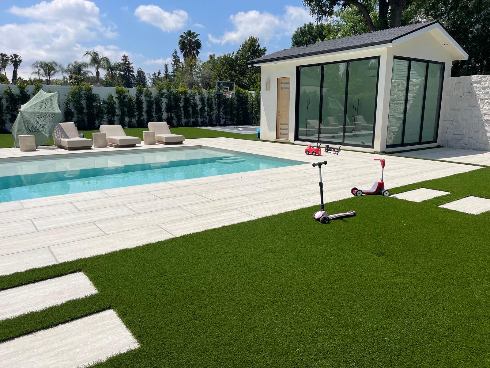 y’s mod mansion w large pool yard — photo 6