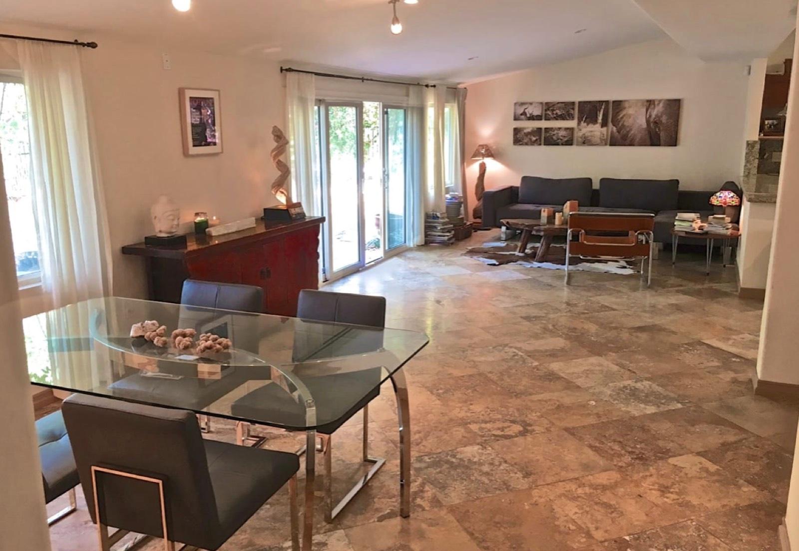 Z's Woodland Hills House — photo 6